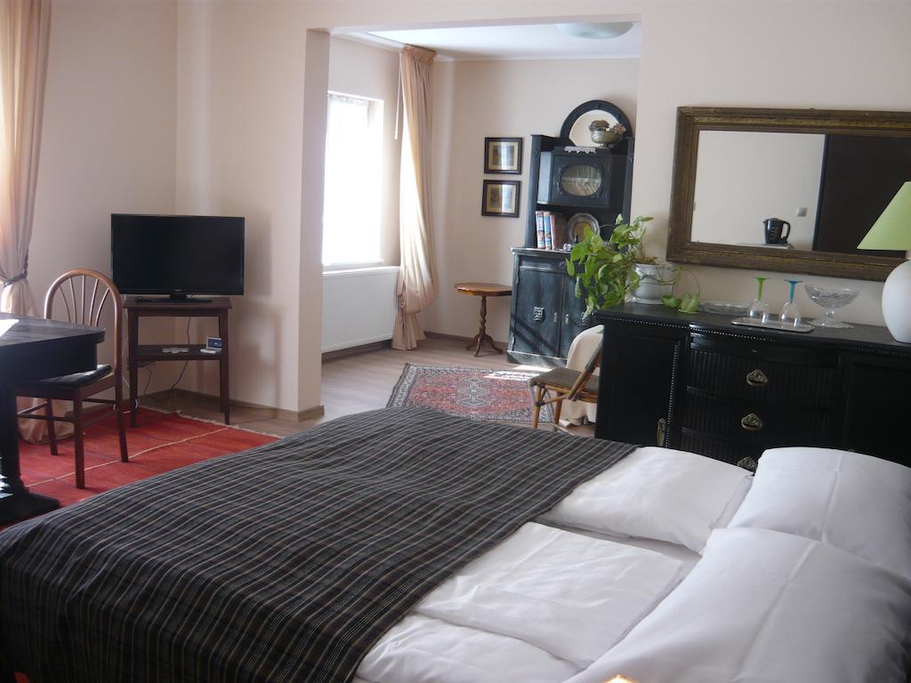 Hotel Mandula ház Veszprém Habitación foto